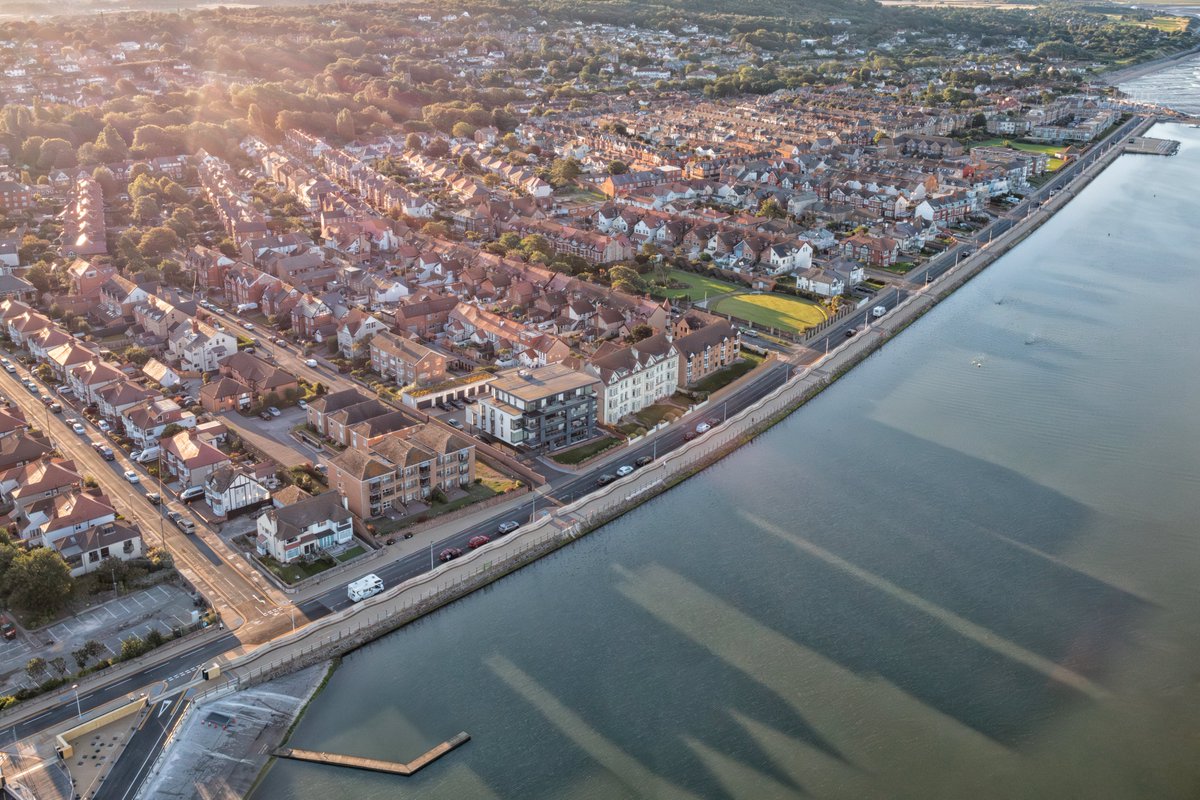 OllieHope3's tweet photo. 1/ West Kirby #Flood Defences, a 🧵
Now complete, the @WirralCouncil project, jointly funded by @EnvAgency, protects the community for generations to come. Read on 👇 to find out a little more about the #science, #environment, #engineering and #community considerations behind it https://t.co/BHxWEWKfvJ
