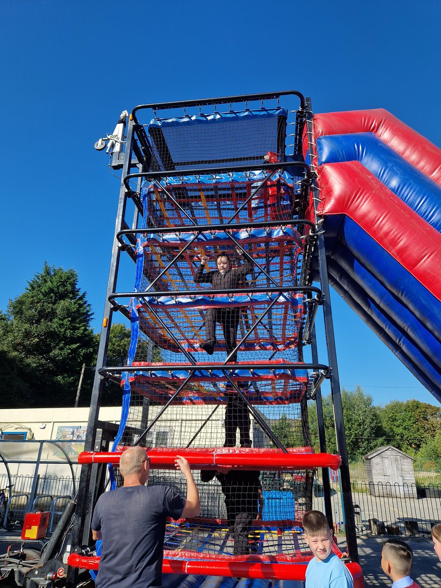 year5and6church's tweet photo. Only The brave - our first challenge of the day #brave #hookday https://t.co/FBafwKSf80