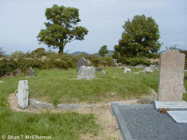 lorraineelizab6's tweet photo. 4 Sept: St Sárbile. Female saint of Fochart Muirthemne/#Faughart, Co #Louth. Predates association of site with St Brigit; arose from confusion of Fochairt (Faughart) with Fothairt (Brigit's people) (Dr Elva Johnston). Round tower? 🪦Edward Bruce (d. 1318). https://t.co/HnYoTXoz0u https://t.co/90gLCv7llg