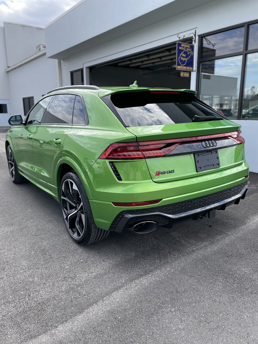 SparkeYJII's tweet photo. #javagreenmetallic #rsq8 https://t.co/V1nSRY3TA4