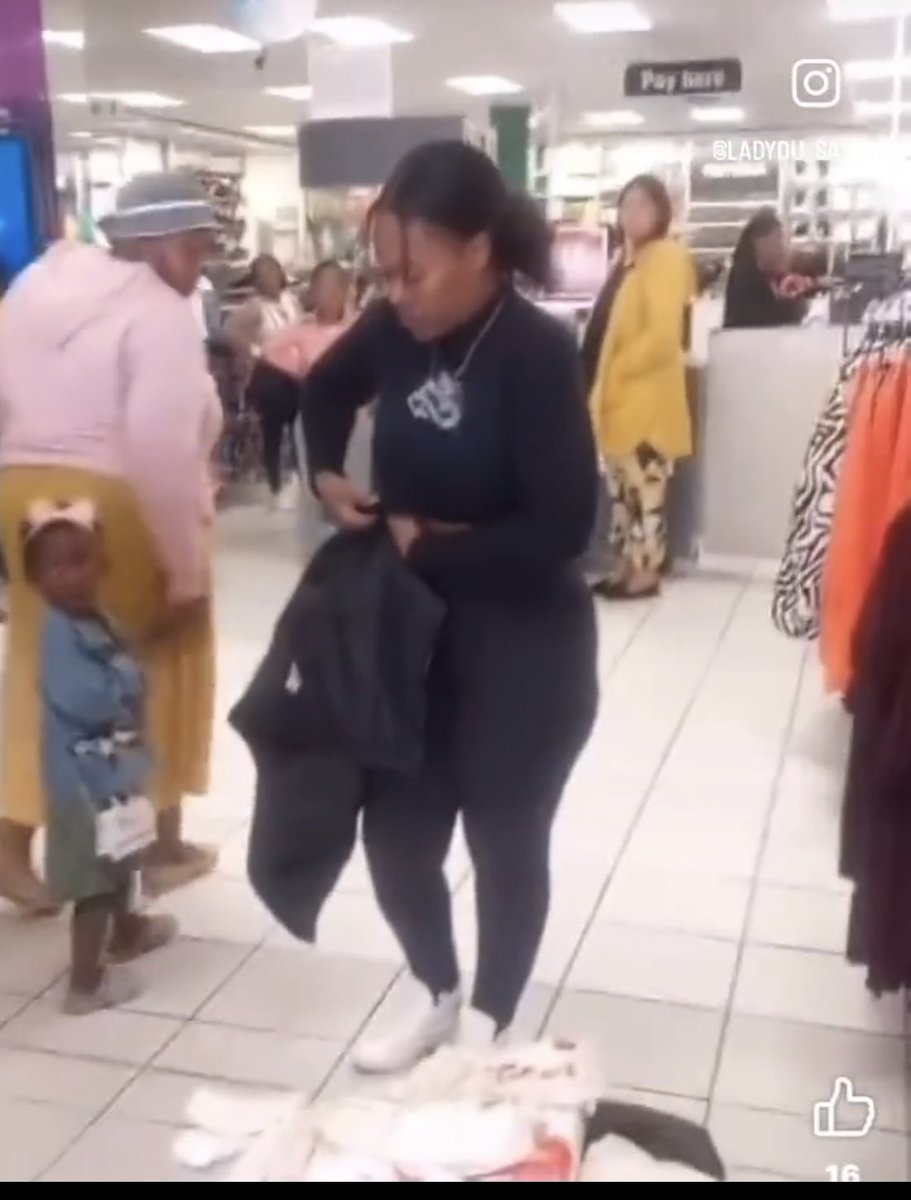 ChrisExcel tweet media