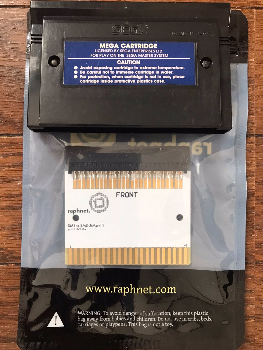 sekiro_51's tweet image. 8Bit機最強ガントレットと名高いSMS用海外版Gauntlet着弾🪓日本未発売で､たしか海外でも北米未発売で欧州のみ販売だとか?🤔先日買った欧州版セガマスターシステムⅡにちょうどイイ👍同じお店で海外版SMS→日本のSMS／マークⅢの変換アダプターも売ってたので一応購入😁
 #segamastersystem2  #SEGA