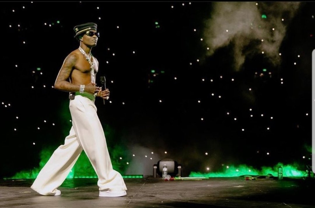 Fitty_Nation's tweet photo. When Wizkid said “Nobody Like Me” he wasn’t capping. What a performance! What a song! The melody is out of this world. Wizkid >>>>>
#Wizkid #BBNaijaAllStars #BBNaija #Fitty_Nation #NigeriaMusicChart https://t.co/YxbSM9vIzp