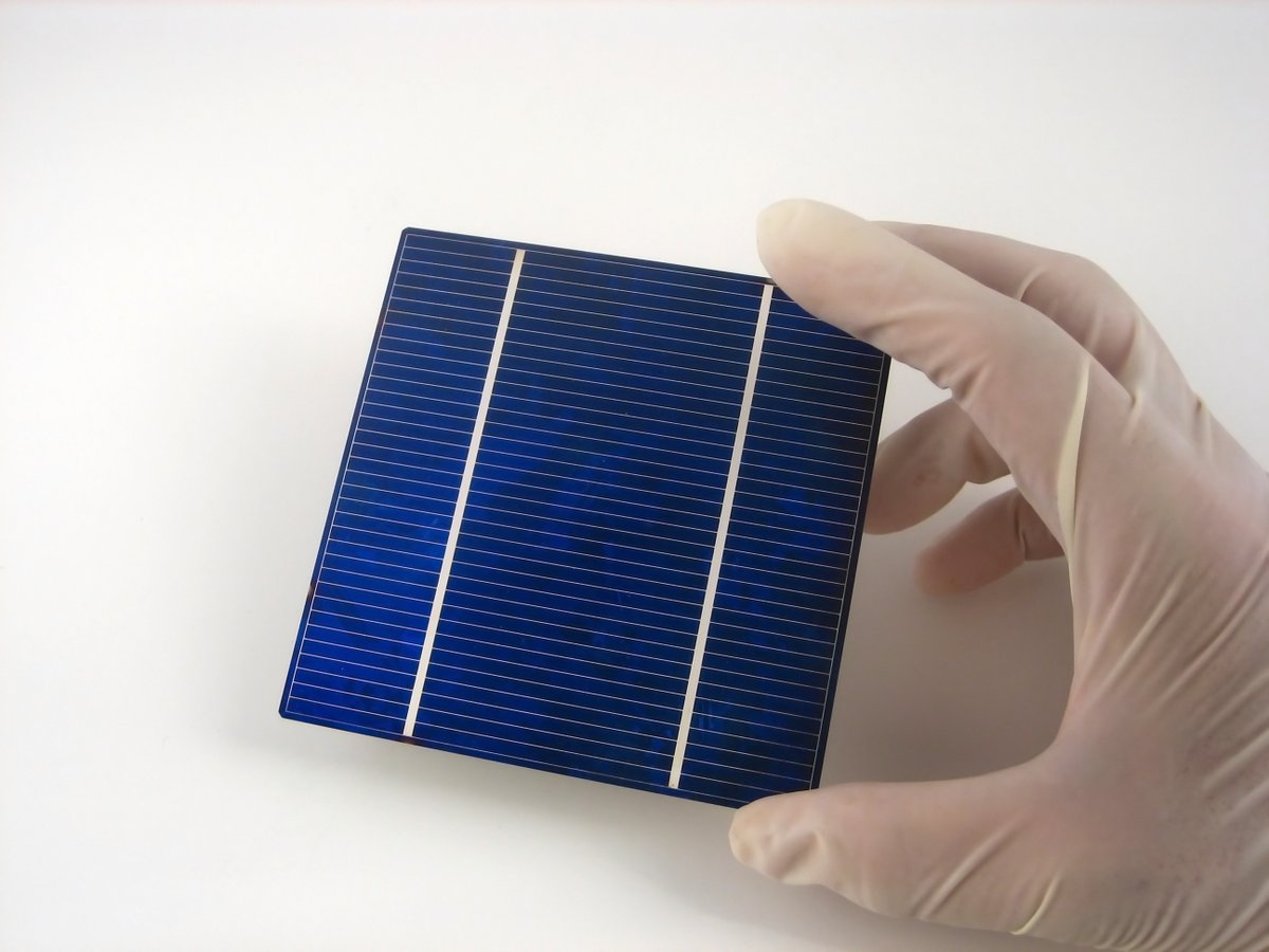 $FGR in collaboration with Halocell and QUT has been awarded $2M in funding for an ultra-low-cost perovskite solar cell project. This supports work to commercialise graphene-enhanced solar cells, which can be more efficient and cheaper to produce.

Read on app.sharelinktechnologies.com/announcement/a…