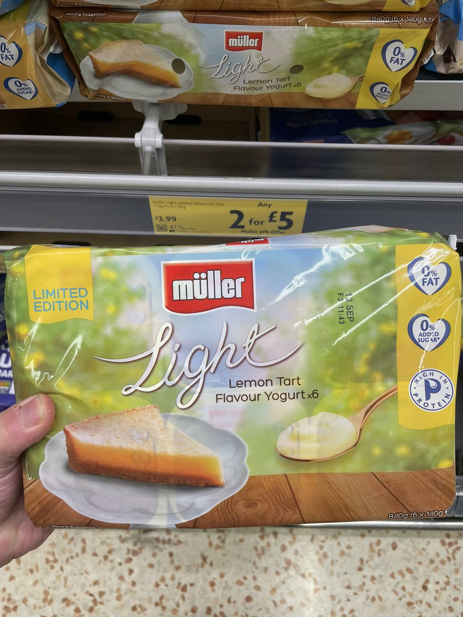All_Things_New_'s tweet photo. Müller Light Lemon Tart! 🍋🥄 At Morrisons @MullerUK_Ire #muller #mullerlight #yoghurt #lemon #lemontart #wellthisisnew https://t.co/3g285dHWFA