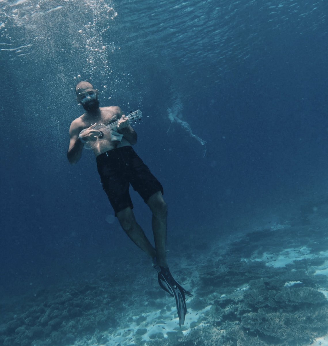 التنفس هو تعبير للعقل ، 
فاذا لم تستطيع السيطرة على عقلك فلن تستطيع السيطرة على تنفسك، 
فبالتالي لن  تستطيع بان تفكر او تتحرك بشكل صحيح. 
سيطر على عقلك ، سيطر على تنفسك!