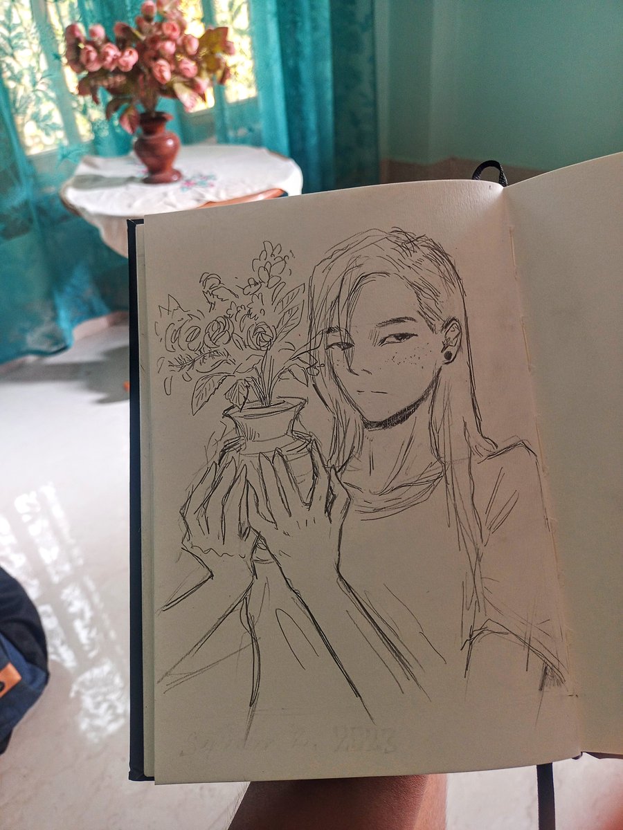 YVXist's tweet photo. If I was ♀️#sketchbook https://t.co/tN28UgC9Af