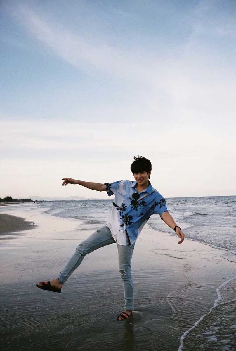 netsiraphop's tweet photo. สุขสันต์วันเกิดนะครับน้องชาย ปังๆนะค้าบบบ #23YTUTOROurMyLove https://t.co/gVFE5TC2m2