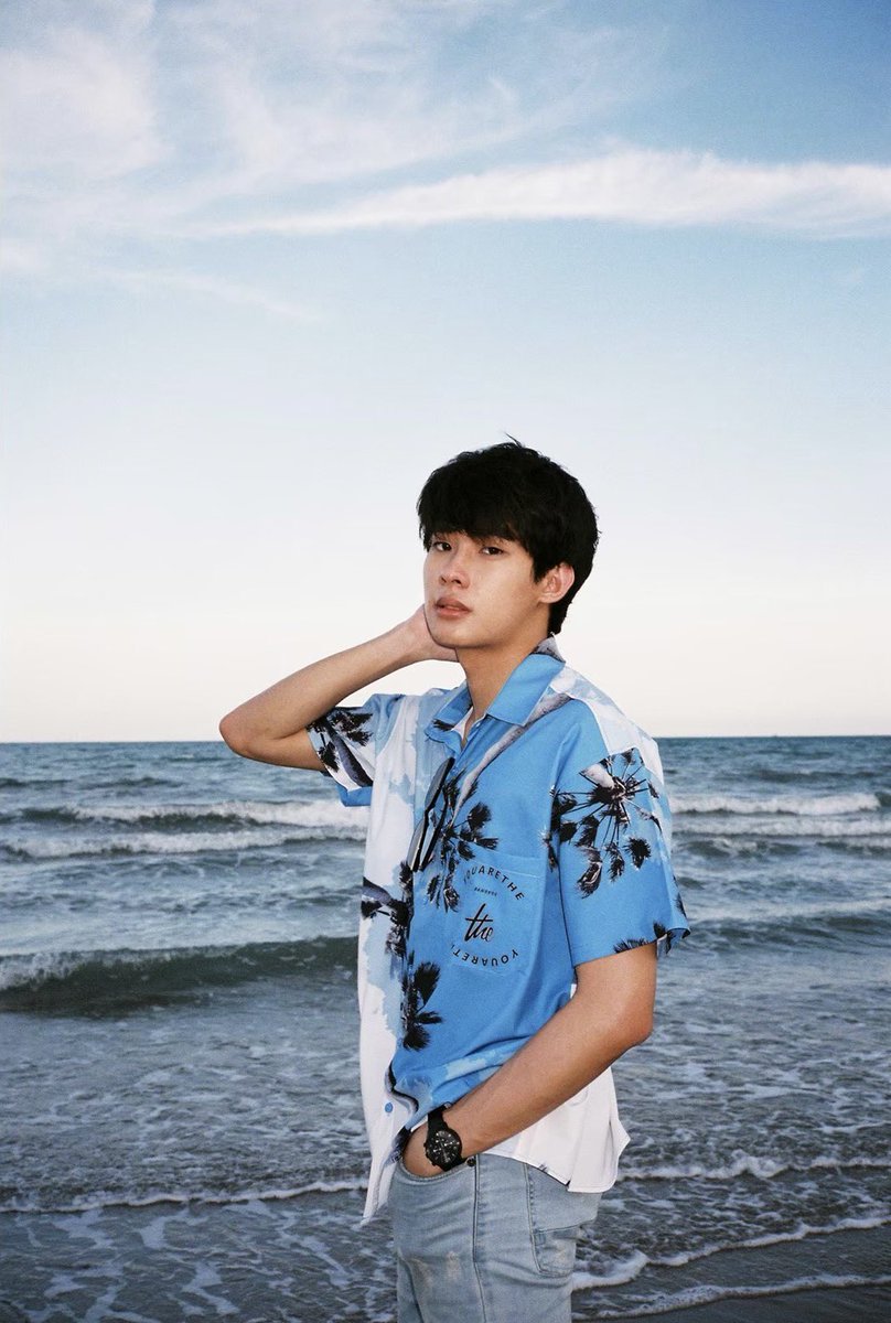netsiraphop's tweet photo. สุขสันต์วันเกิดนะครับน้องชาย ปังๆนะค้าบบบ #23YTUTOROurMyLove https://t.co/gVFE5TC2m2