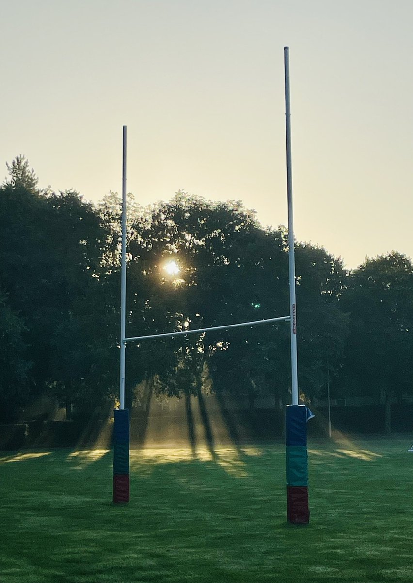 VHethrington's tweet photo. Beautiful morning @MillfieldSenior to start the new school year ☀️ https://t.co/tpqAH1idgH