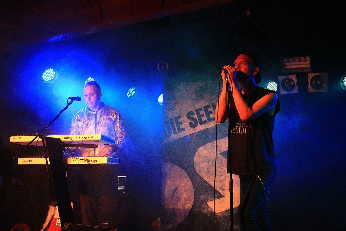 Unser Auftritt am 25. August um Marx in der Markthalle war ein voller Erfolg! Vielen Dank nochmal an alle Fans, die mit uns gefeiert haben!
#konzert #live #hamburg #dieseelen #synthpop