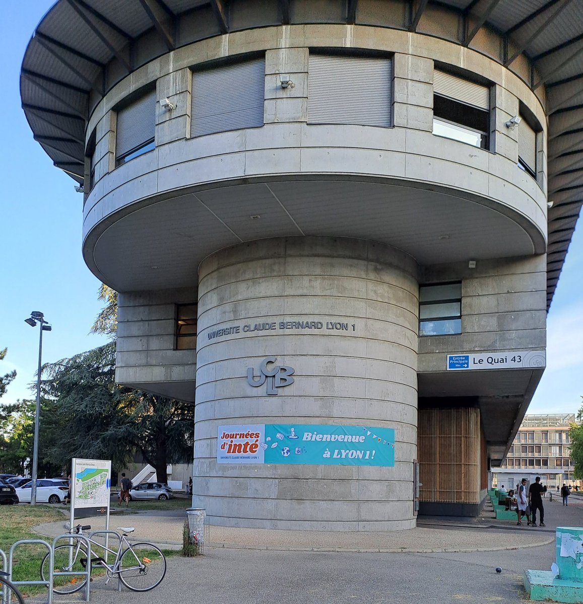 Happy to announce that today I start an associate professor position at the <a href="/LEHNA_lab/">LEHNA</a> of the <a href="/UnivLyon1/">Université Lyon 1</a> ! Lots of new scientific adventures to come!