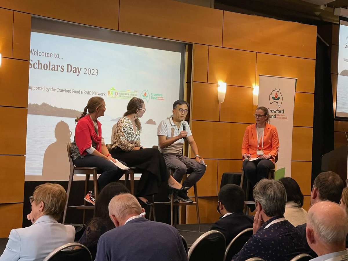 CrawfordFund's tweet photo. ๐ธ A fantastic day of Conference Scholar activities today! #NextGen scholars had the opportunity to engage with a number of keynote speakers, researchers, educators, and other passionate young people at #23cfconf.
Stay tuned: https://t.co/RuLHC12z7n
#NextGenAg4D @RaidNetwork https://t.co/UzoAZnqEzW