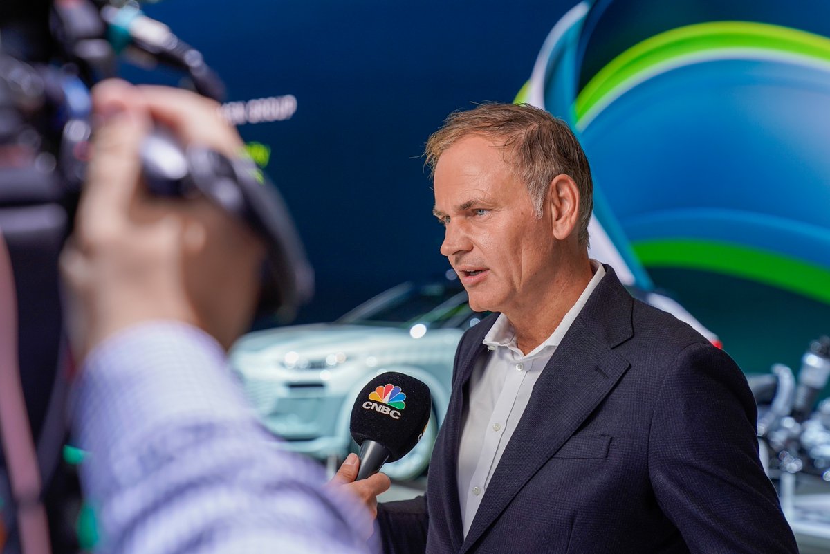 👋Hello from Munich! Our CEO Oliver Blume starts today at #IAA23 with an interview with <a href="/CNBC/">CNBC</a>.

Stay tuned for more! 👏