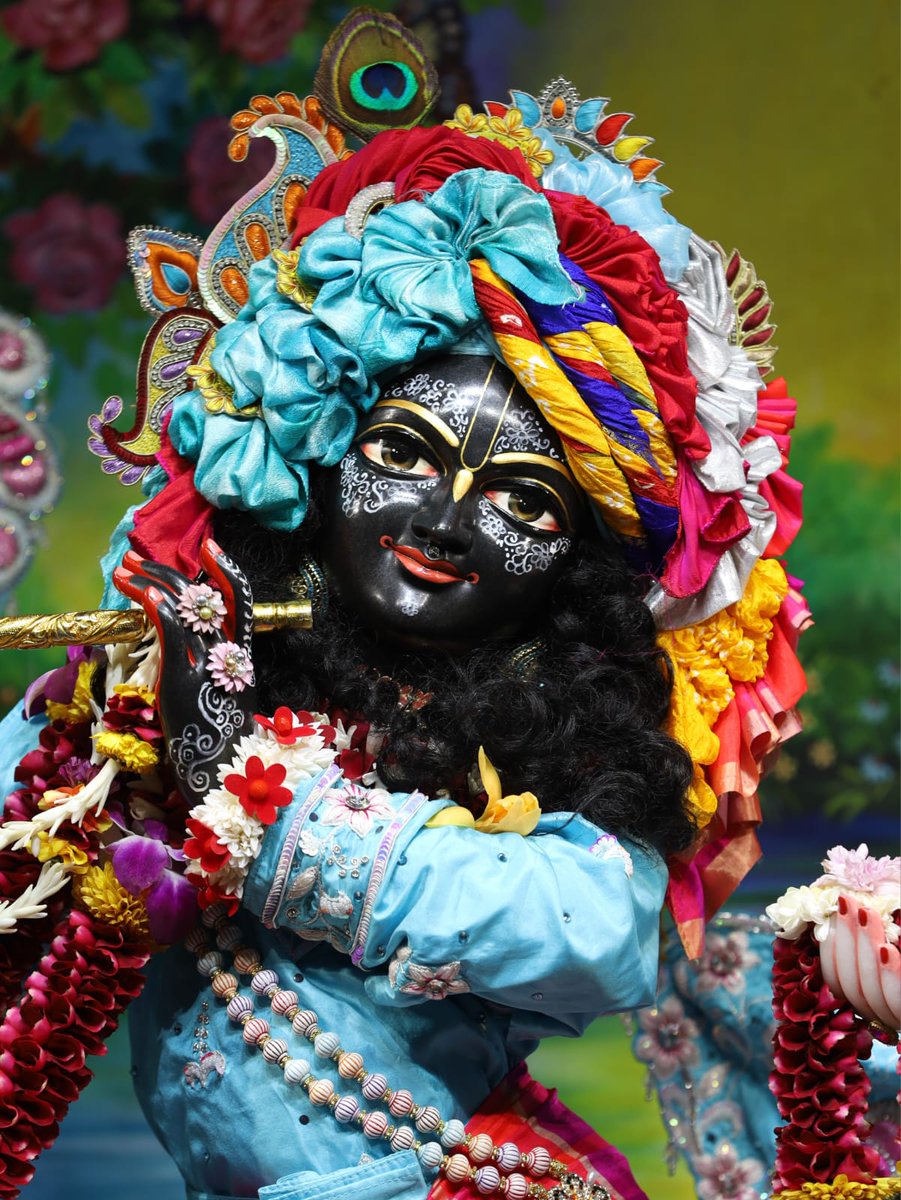ISKCONNashik's tweet photo. 🌺 आज के दर्शन 🌺
   🙏 हरे कृष्ण 🙏 https://t.co/gkFBqtpjc7