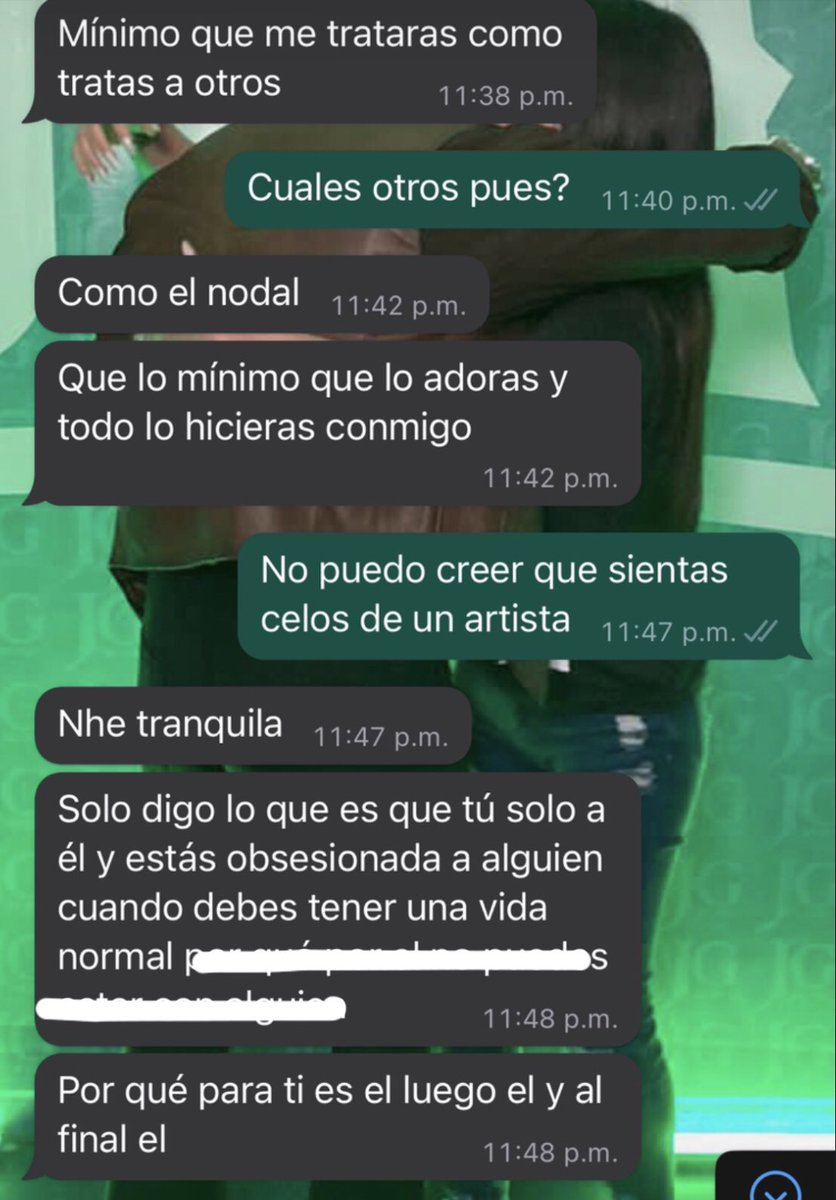 Siempre veo como los novios de las nodalistas las apoyan de una manera tan bonita🥹 es algo tan bello, hasta regalos relacionados con Chris les dan, deseo alguien así en mi vida