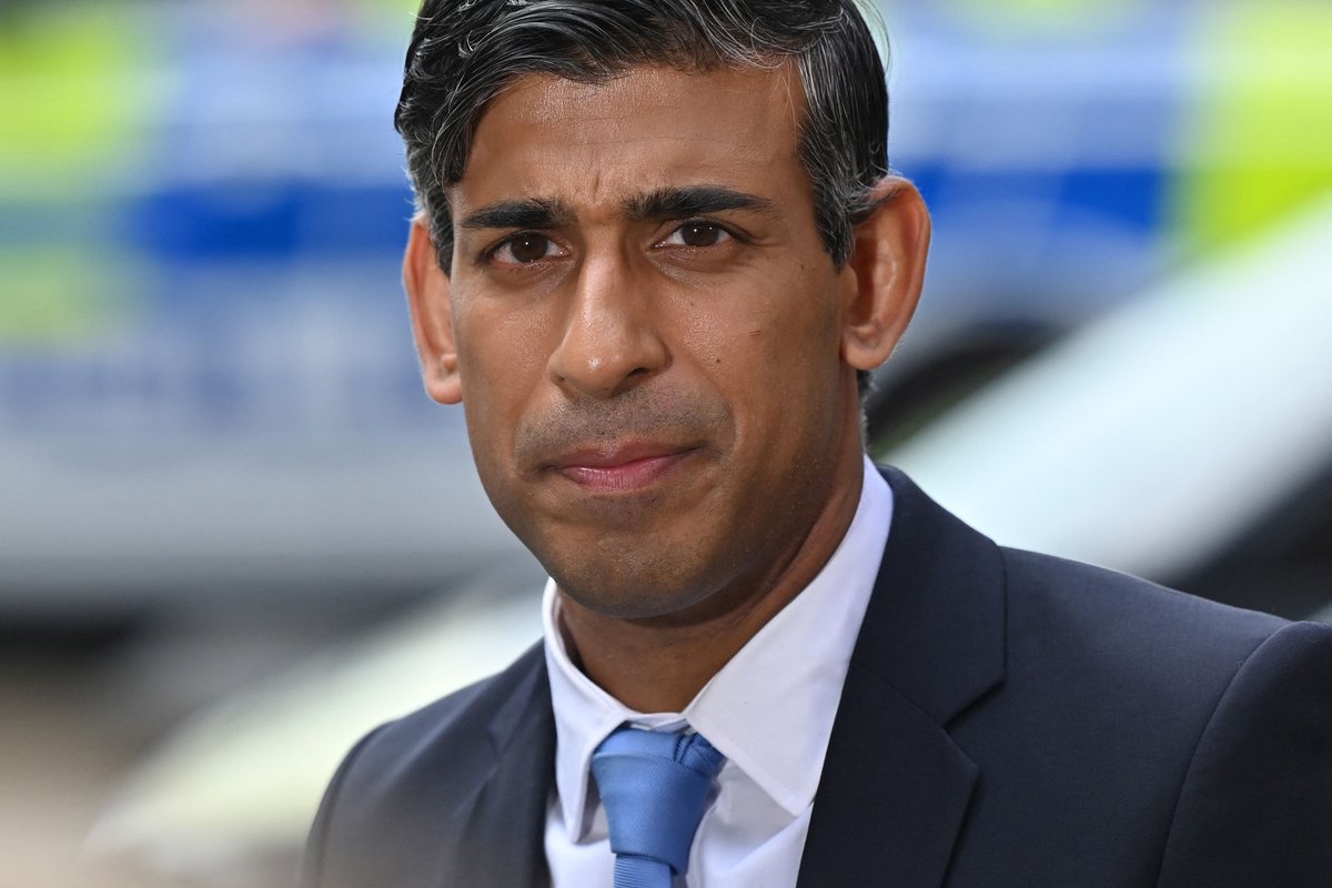 Rishi Sunak HALVED school repair budget when asked to double it despite warnings
mirror.co.uk/news/politics/…