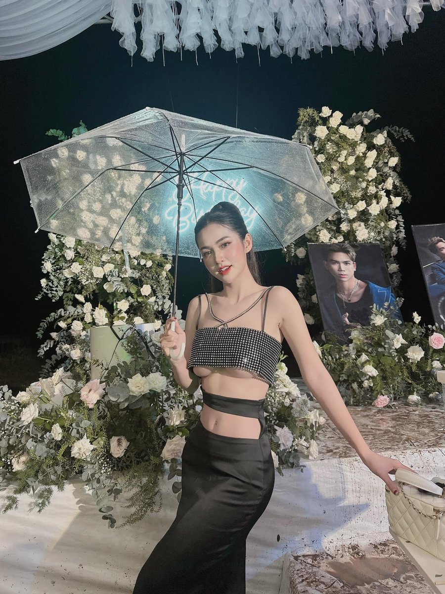 duyensinglemom's tweet photo. Dẫu chuyện dang dở , xin hãy cứ mộng mơ
Đời còn nên thơ nên ta đừng than thở https://t.co/CWKUGEnCxZ