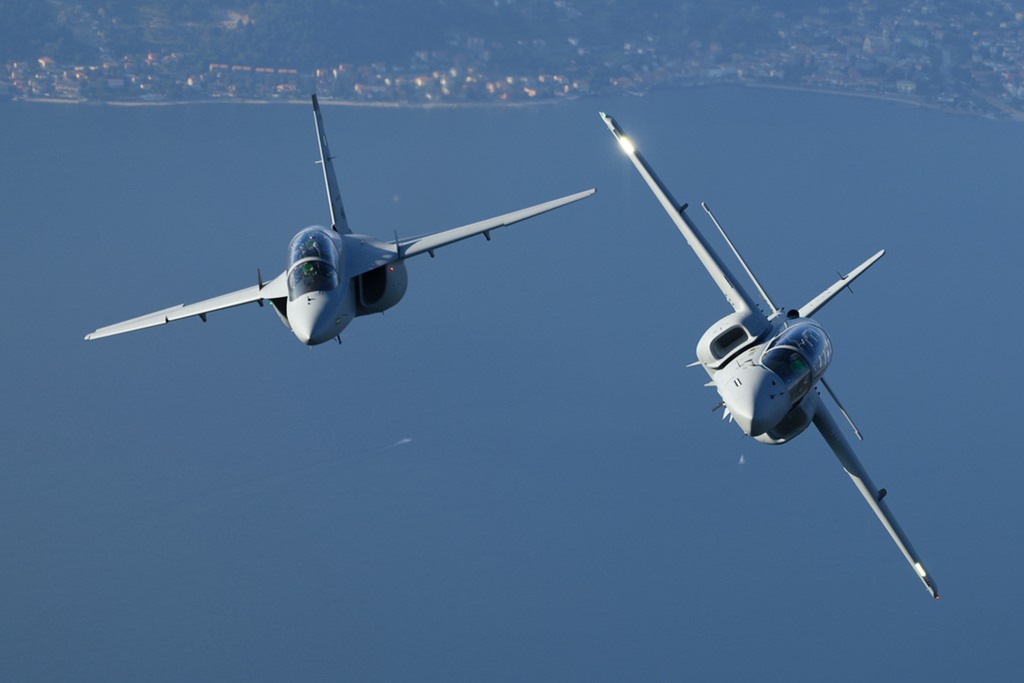 Slovak companies sign several MoU with Leonardo for development and production of defense platforms. Read more 👉blogbeforeflight.net/2023/09/leonar… #aviation #aviationdaily #aviationlovers #defence #avgeek #avgeeks #Slovakia @LDO_Aircraft