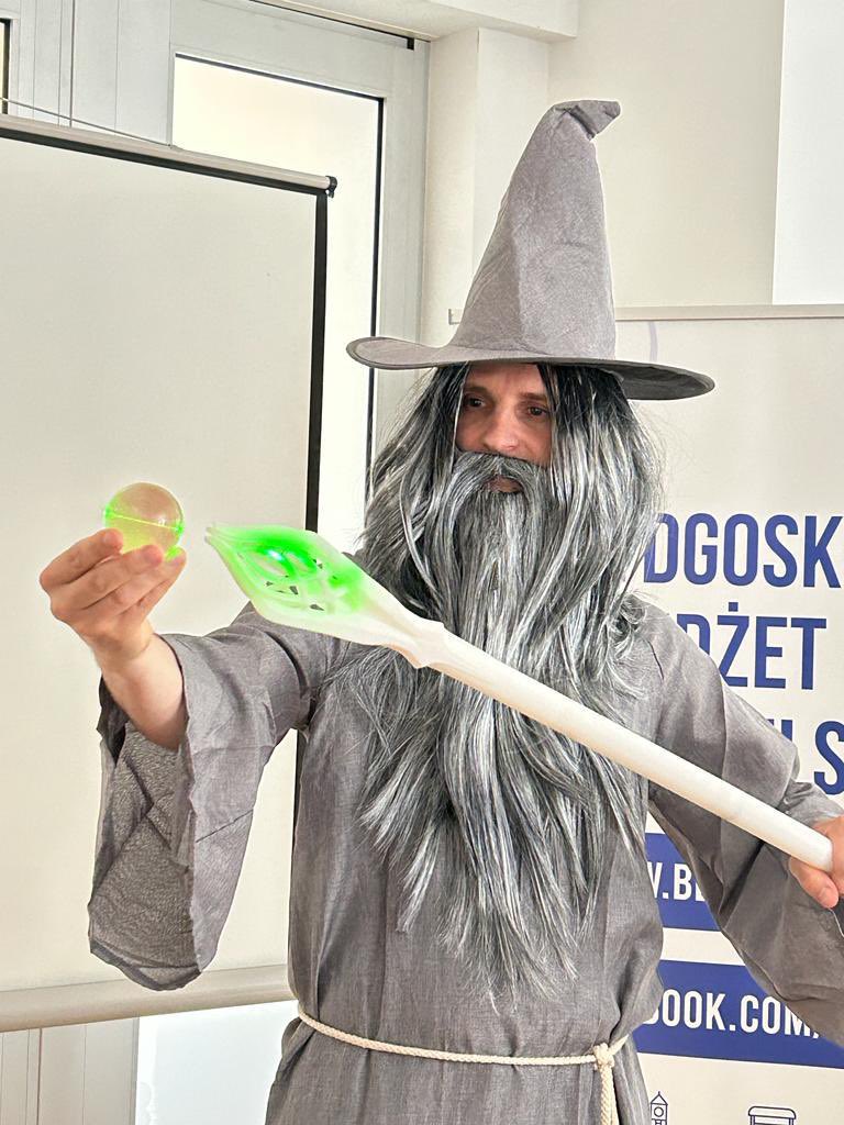 FundationCODEBY's tweet photo. From fantasty to science 😀 https://t.co/kk5p3Rt3GC