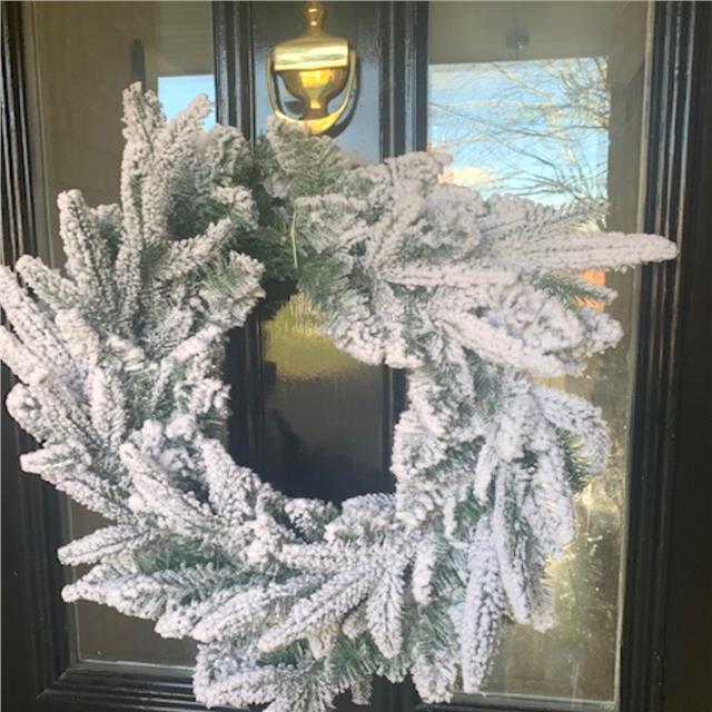 ShelfEdge's tweet photo. Our luxurious #artificial spruce snow covered wreaths are perfect for making your home feel magical at #Christmas time!
Shop direct 👉 https://t.co/igSKQUqFzQ
Shop ebay 👉 https://t.co/8hwiNPpH4U
#CWord #Christmas2023 #christmasiscoming #festivewreath #christmasdecor #MHHSBD https://t.co/5fzncUwN9D