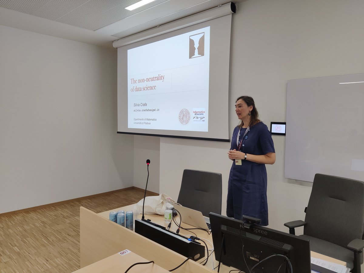 Our first lecturer is Professor Silvia Crafa from the University of Padova, giving a lecture on "The non-neutrality of data science". 📝📚💻📟