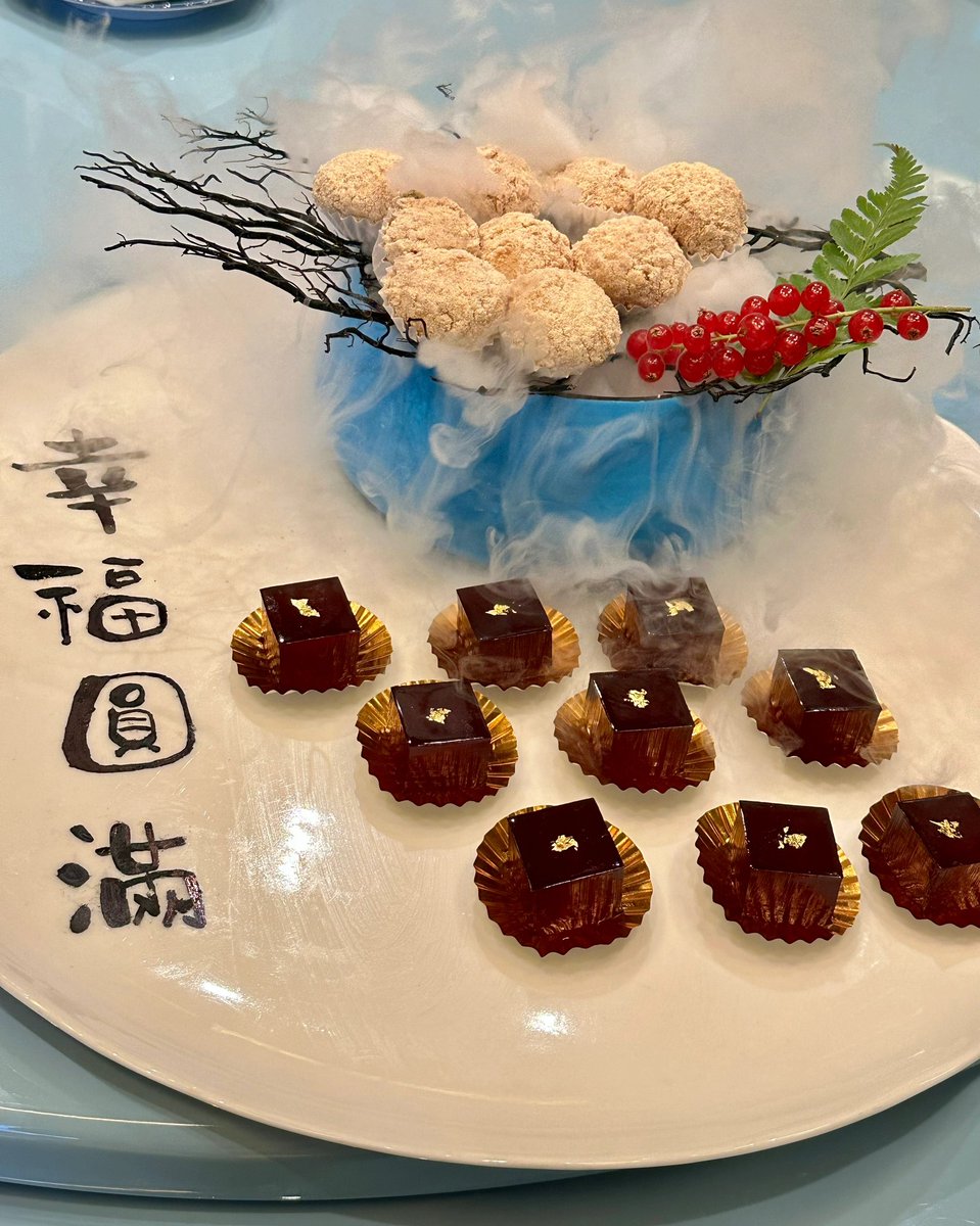 Ariel_827's tweet photo. Eating is a natural instinct, quietly savoring each bite, and gently relishing the extraordinary flavors. https://t.co/my8TPntbAA