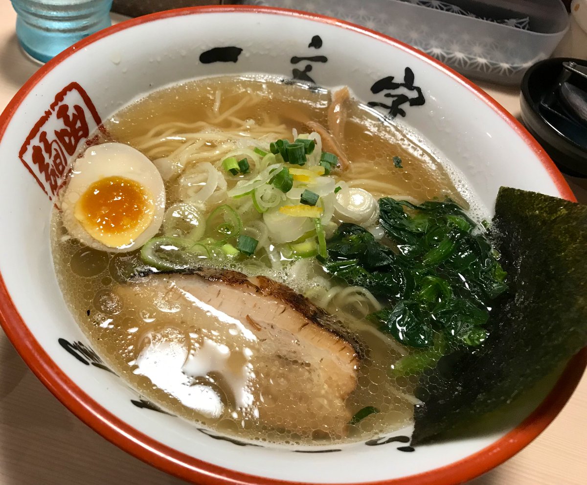 週末函館旅行✈️楽しかった〜〜〜 おいしいものもいっぱい食べたし🍜🍔 フォトスポットもフェリーのとこ以外全部まわった! 暑かったけど晴れてよかった〜🌞