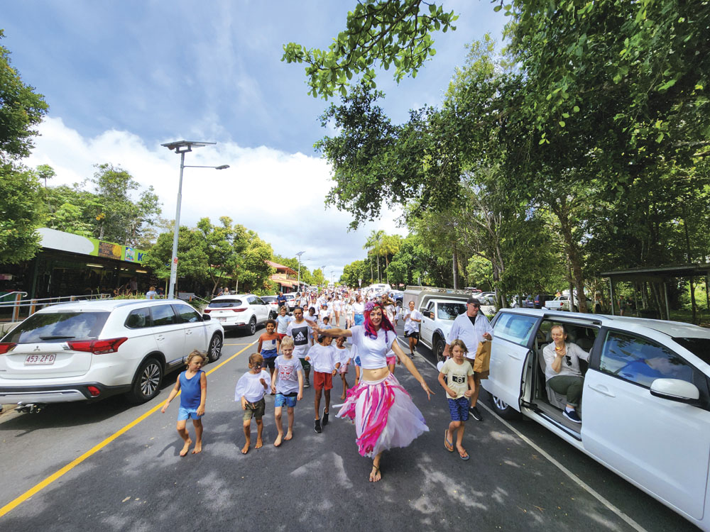 AFTER the success of last year’s inaugural Kuranda Colour Fest, the Kuranda Traders Association is hosting another day of colour and fun on Saturday, September 9 to celebrate spring. cairnslocalnews.com.au/latest-news/co…
