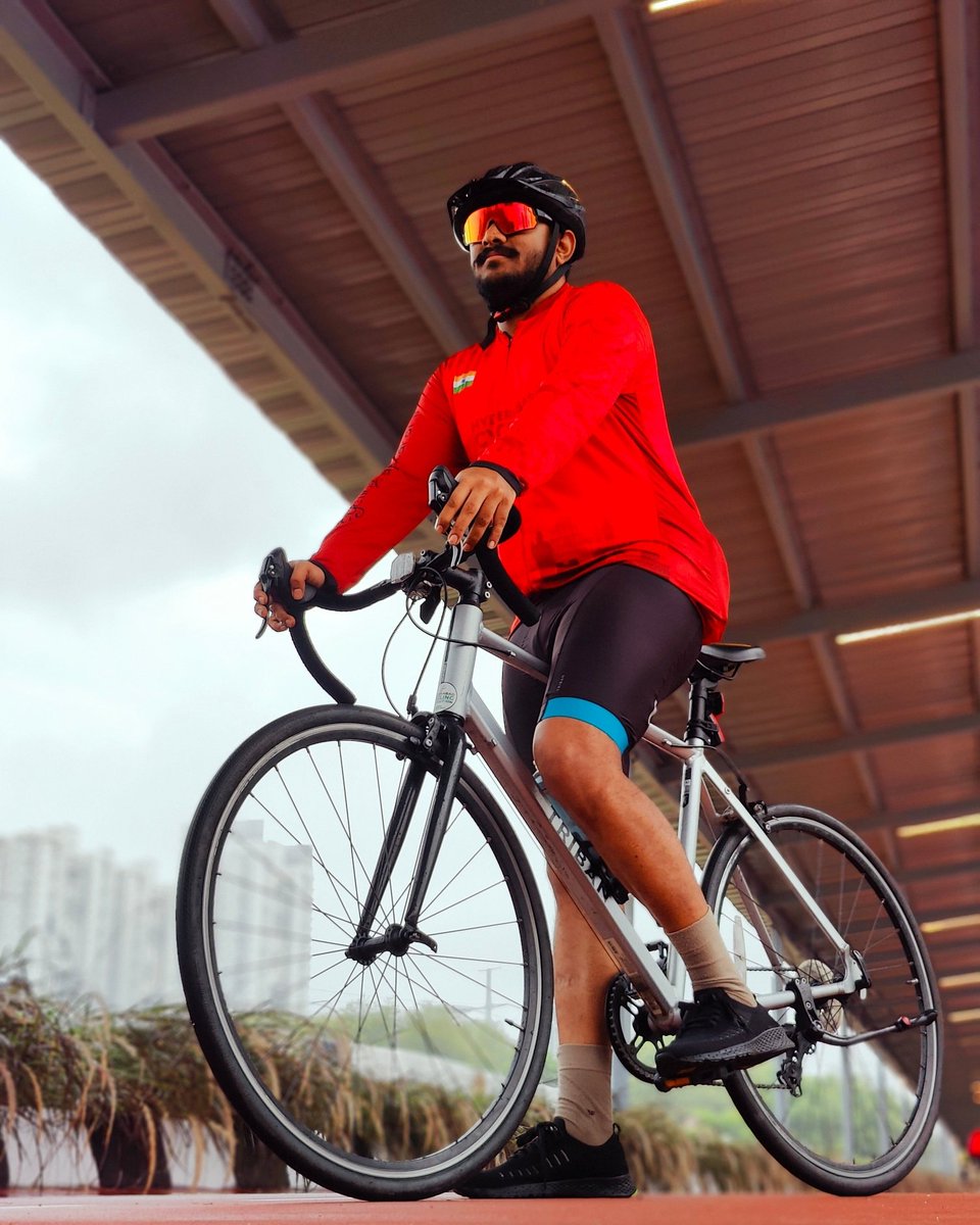 HydcyclingRev's tweet photo. #HyderabadCyclingRevolution
#HyderabadCyclingTrack
#HyderabadSolarCyclingTrack
#SolarCyclingTrack
The World's best Sustainable Solar Cycling Track in #Hyderabad #Telangana #India
@KTRBRS @arvindkumar_ias @md_hgcl @sselvan @BYCS_org @Ravi_1836 @prudhviramk7 @hyderabaddoctor https://t.co/ddOfM6fSNf