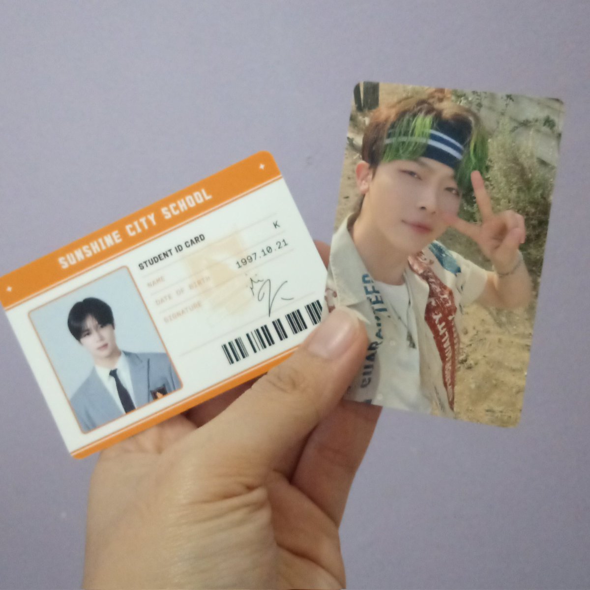moonislune's tweet photo. PULLS!!!! I GOT MY BIAS WRECKERS WHAAAAT 🙈🙈💖💖💖

(pls excuse the lq photos lol) https://t.co/z9w5iKyE0T