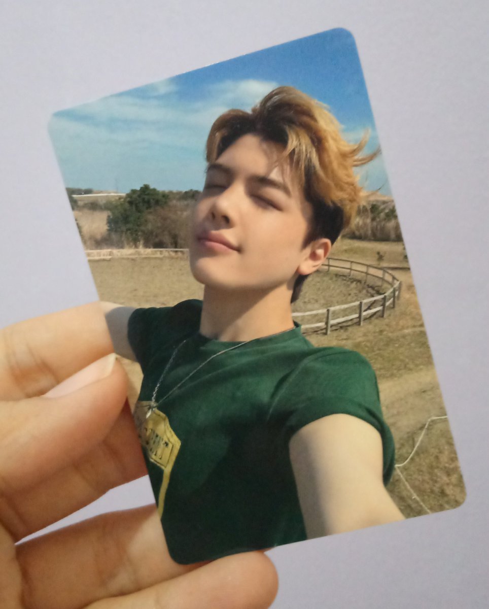 moonislune's tweet photo. PULLS!!!! I GOT MY BIAS WRECKERS WHAAAAT 🙈🙈💖💖💖

(pls excuse the lq photos lol) https://t.co/z9w5iKyE0T