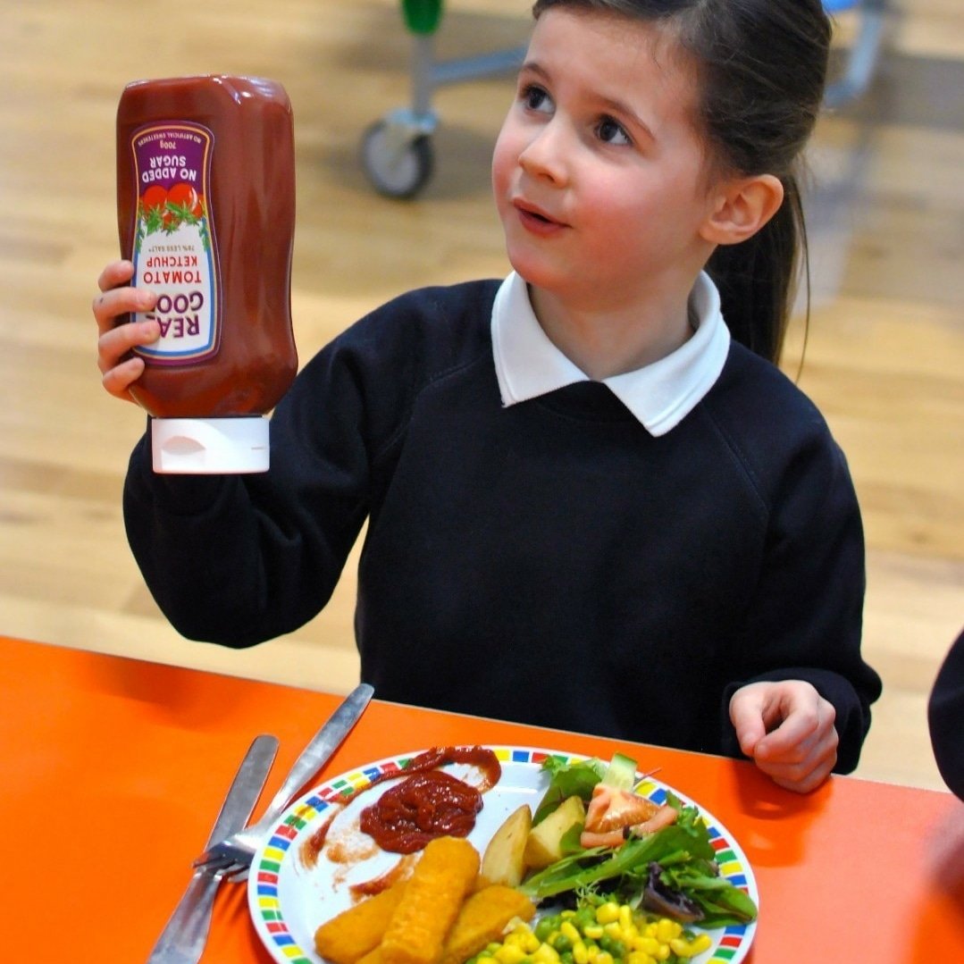 📚 Wishing everyone a happy start to the new school year 📚 Big thank you to all the schools serving Real Good Ketchup at mealtimes this term 💪 Sugar & salt reduction matters ♥️ 📷 @ThePantry_uk #backtoschool #schoolmeals