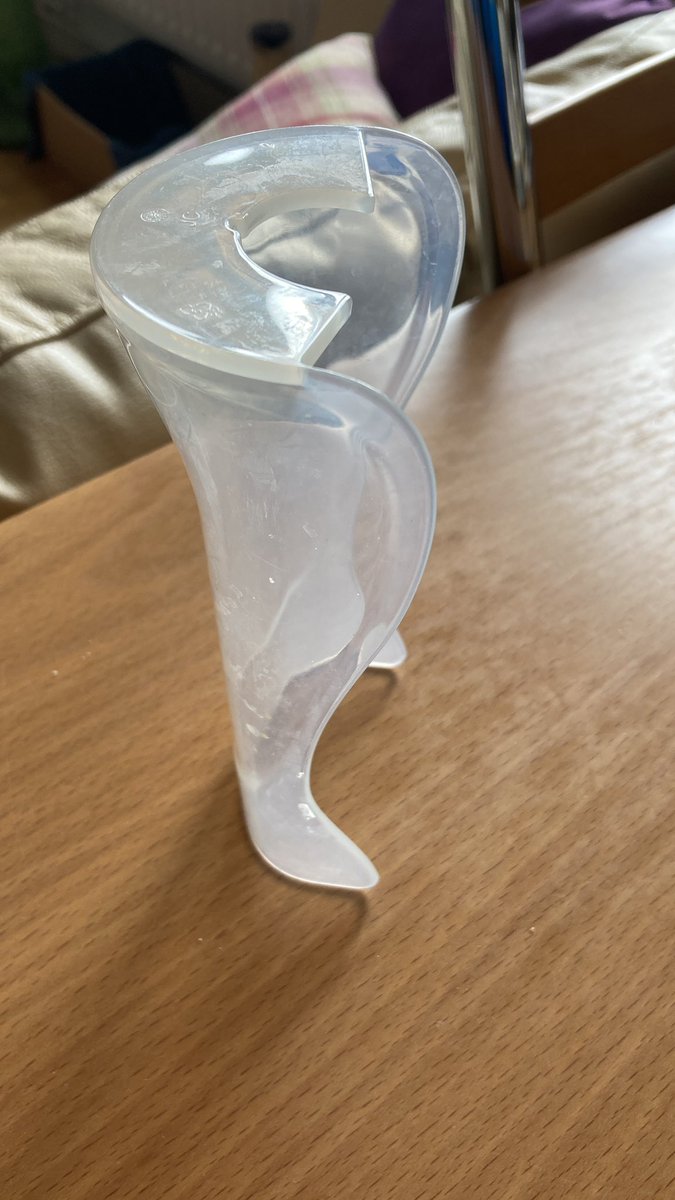 Ruthierolo's tweet photo. @tommeetippee_UK hello! I was given these ahead of having my first baby but I cannot work out what they are for. Are you able to help please? https://t.co/mLFEQ5mD40