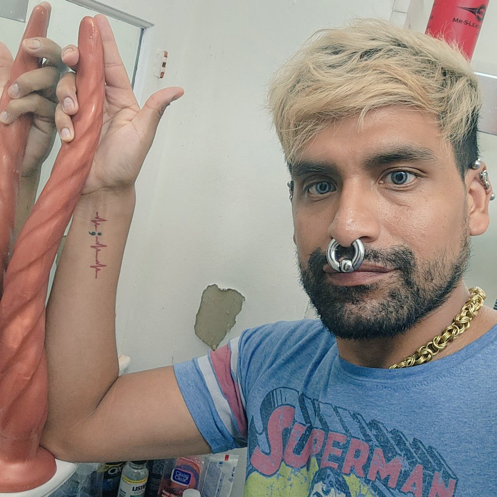 HotHimboHusband's tweet photo. Tried out this toy today, kept it in me for 3 hrs.
Felt like extra padding lol
#HoleTraining
#MrSLeatherToys
#VersPig https://t.co/zK15WLxwLd