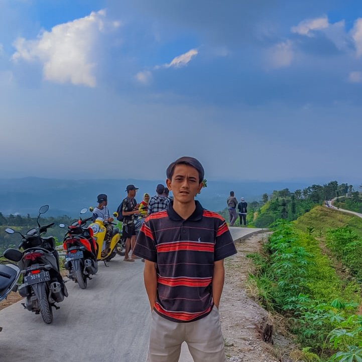 KautsarP2's tweet photo. #FotoProfilBaru https://t.co/gVzh2kp5EY