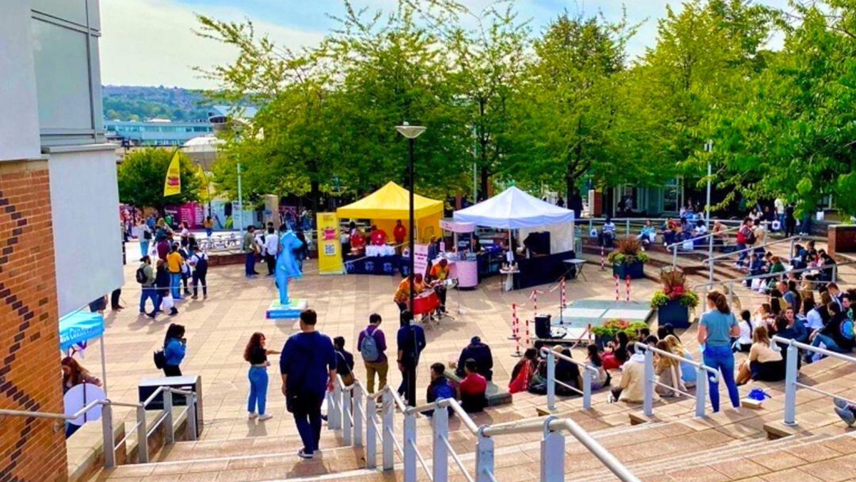 Two weeks until Welcome Week! 🎉🤩💃

Join us for live entertainment, headline fairs, campus tours and bags of freebies – starting from 18 September. Open to all students 🤗

See what's on 👉 bit.ly/3YXr9GR