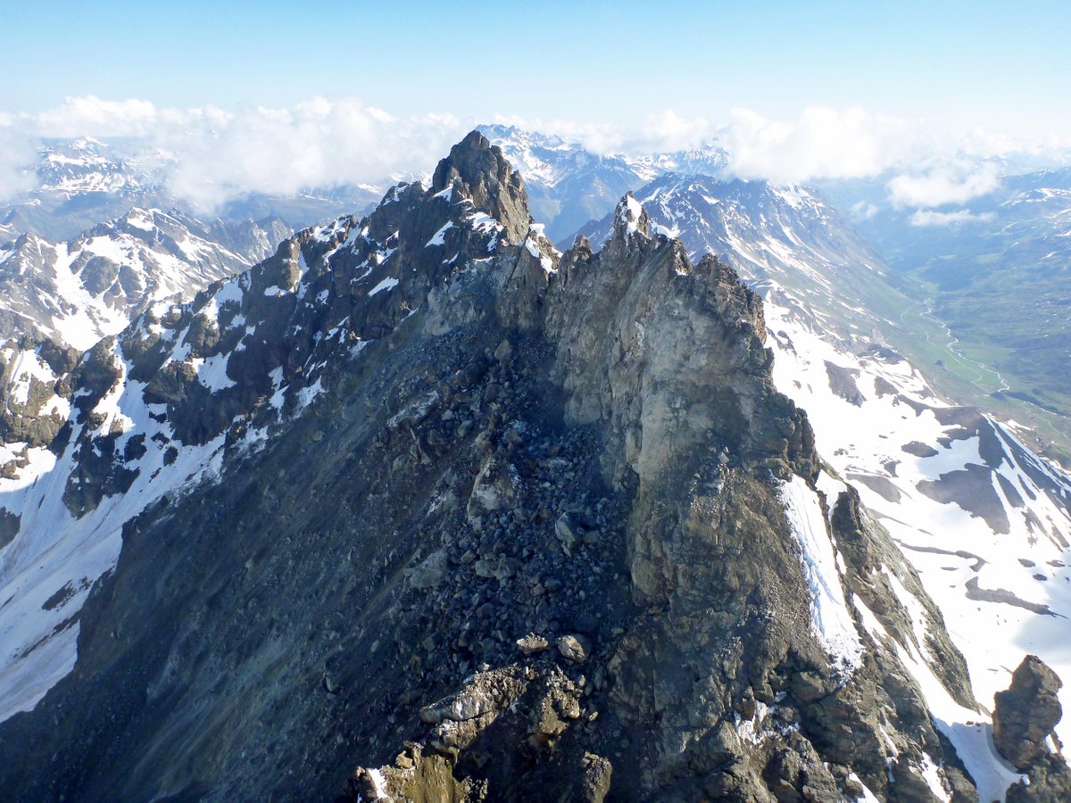 VAW_glaciology's tweet photo. Events like the #Fluchthorn rock avalanche have shown the tremendous impacts of heat waves 🏔️☀️ on #Alpine #permafrost decline! Join @UniFribourg as part of the #TREAT project for an exciting PhD opportunity in hydro-thermal and geophysical modelling.

⏩ https://t.co/bzWi0QzSeQ https://t.co/qMICwioZt3