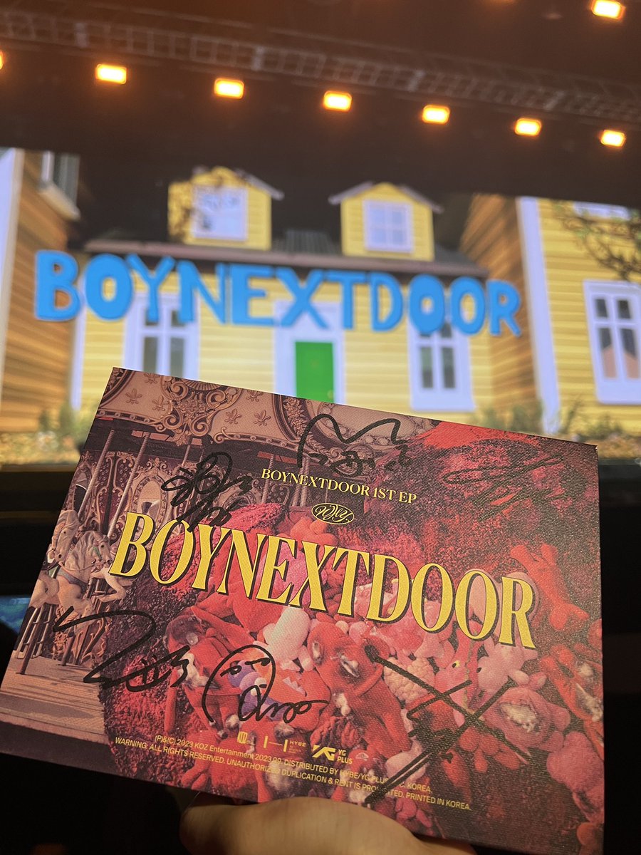 CelebConfirmed's tweet photo. Are you guys ready?! 🤩
#BOYNEXTDOOR is making its first comeback today with its first EP "WHY.." and we are the showcase to celebrate!✨ Stay tuned for more updates!! 

@BOYNEXTDOOR_KOZ #보이넥스트도어 #BND #BOYNEXTDOOR_WHY #WHY
#뭣같아 #ButSometimes https://t.co/10BgThp5nG