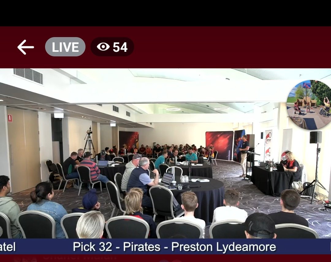 Emma Lydeamore tweet media