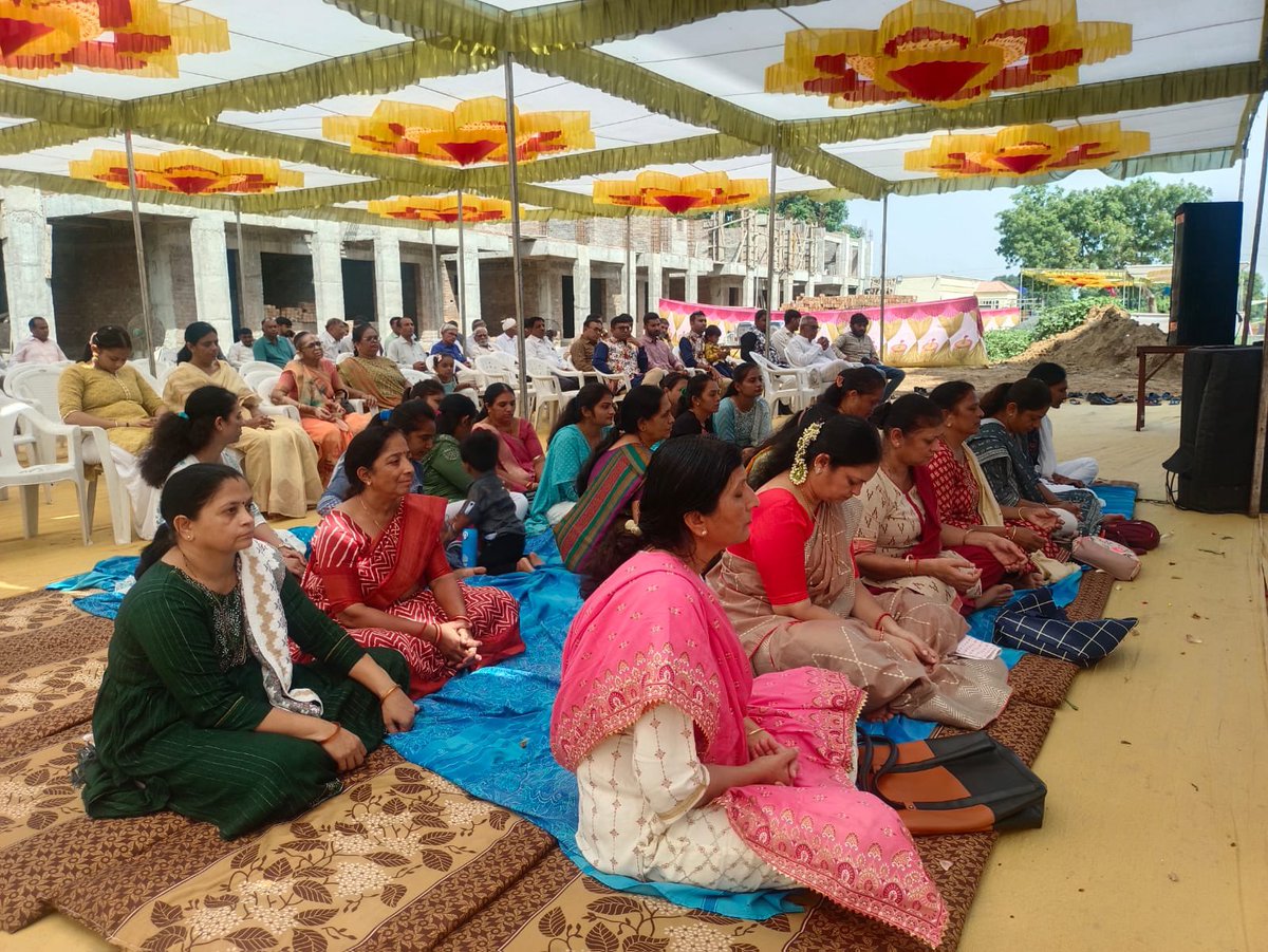 JGDSwamiji's tweet photo. #SravanRudraPuja2023 today morning Pooja from #dehgaam #Ahmedabad #VDSGujarat https://t.co/V4UtYhHQSM