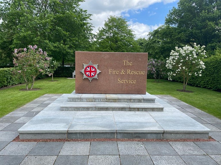 Today is The Firefighters Memorial Trust’s Annual Service of Remembrance. <a href="/NFCC_FireChiefs/">National Fire Chiefs Council</a> @Lancs_FireCFO will lay a wreath in the Firefighters Memorial Garden and join fire and rescue services in paying tribute to firefighters who have lost their lives while serving communities.
