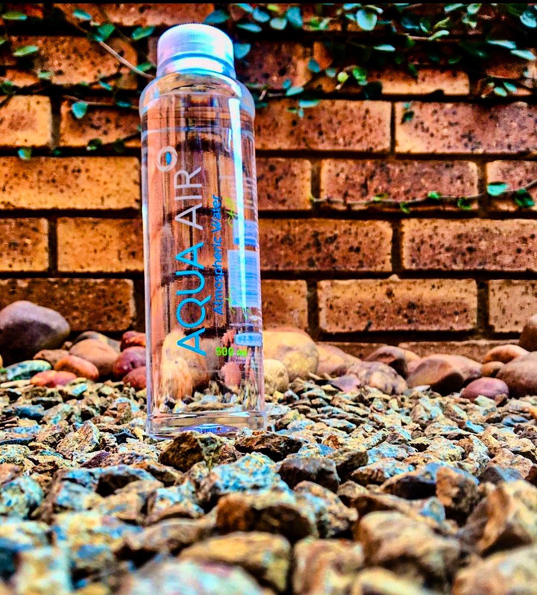 Aqua_Air_Africa's tweet photo. More water, more happiness.
.
.
.
#aquaair #springtime #newmonth #Tastetheair #tasteofinspiration #PureAndNaturalTaste #atmosphericwater https://t.co/RvGMi7nvq9