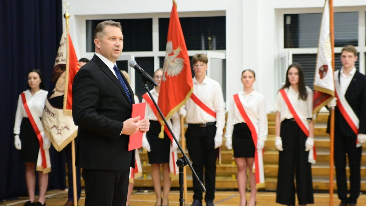 's tweet image. 🇵🇱👨‍🏫 Trwa Ogólnopolska inauguracja roku szkolnego 2023/24 z udziałem ministra @CzarnekP w Specjalnym Ośrodku Szkolno-Wychowawczym im. Kornela Makuszyńskiego w #Węgrów.