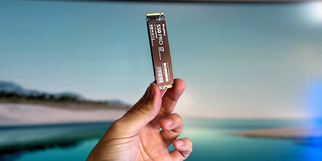 Don't let a slow SSD drag down your Monday. Upgrade to an NVMe SSD for enhanced performance and efficiency. ⚡ 

#KingDian #tech #pc #SSD #gamer #gamedev #pcbuild #gamenight #streamer #twitch #setupgamer #steam
