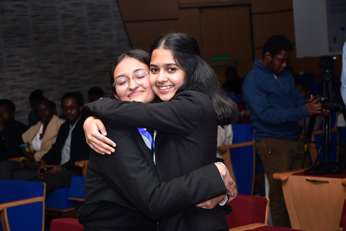 strathRI's tweet photo. Say Cheese to team Refabricrafters🤩
The Ideas Festival feeling lives on🥳🥳....
#SUIdeasFest23 https://t.co/62w57VhtK0