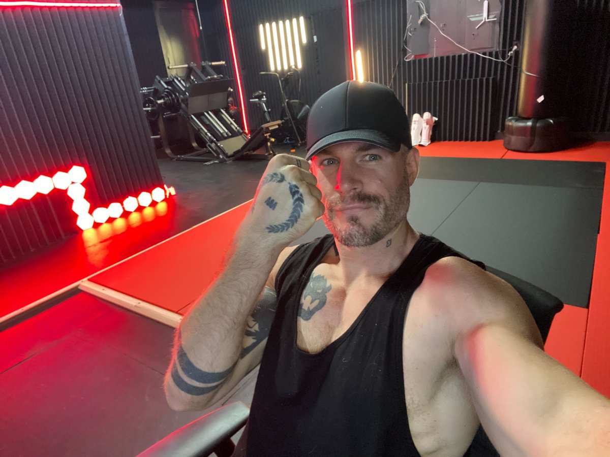 Alex Becker 🍊🏆🥇 tweet media