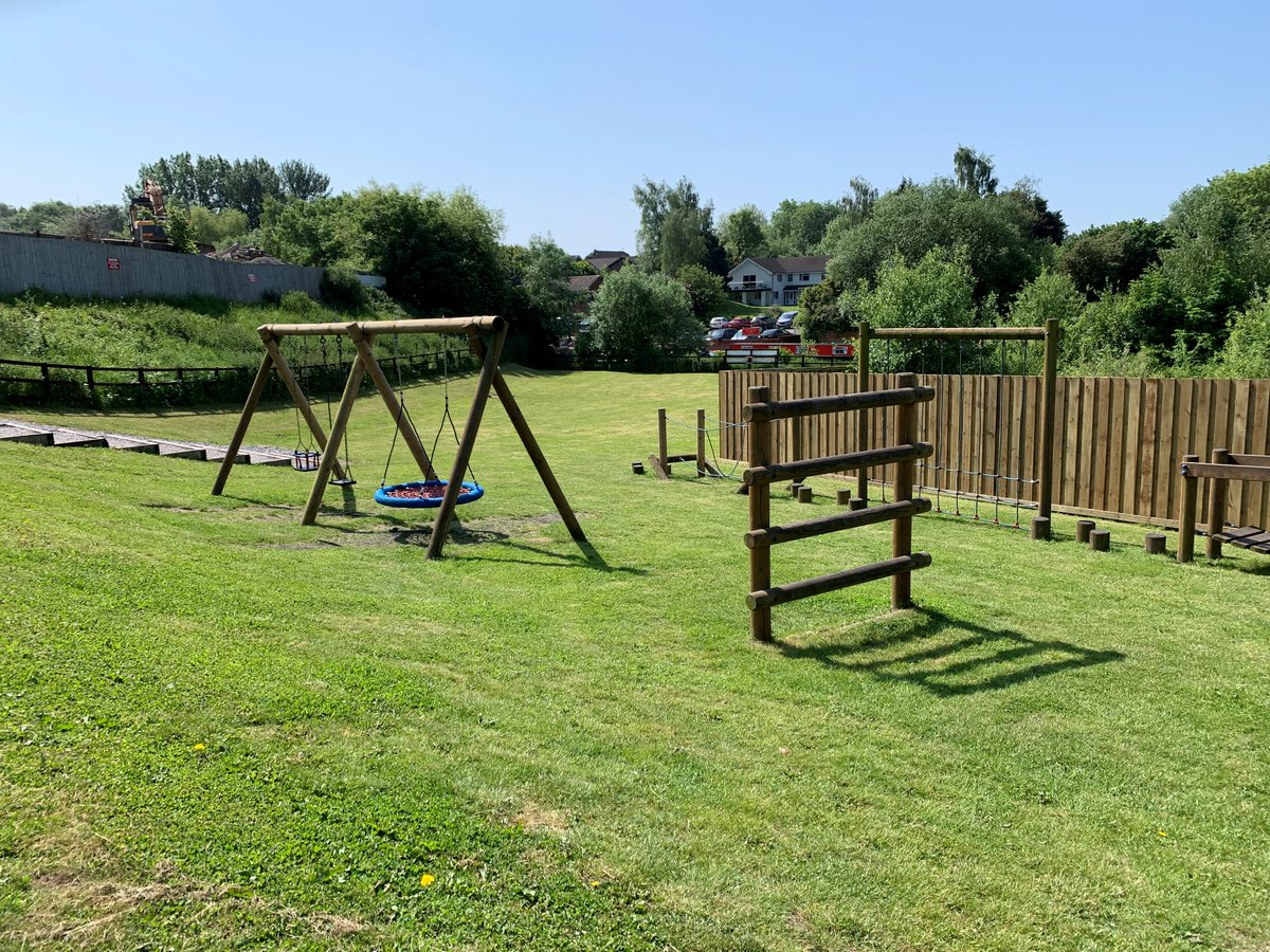 TheKinderton tweet media