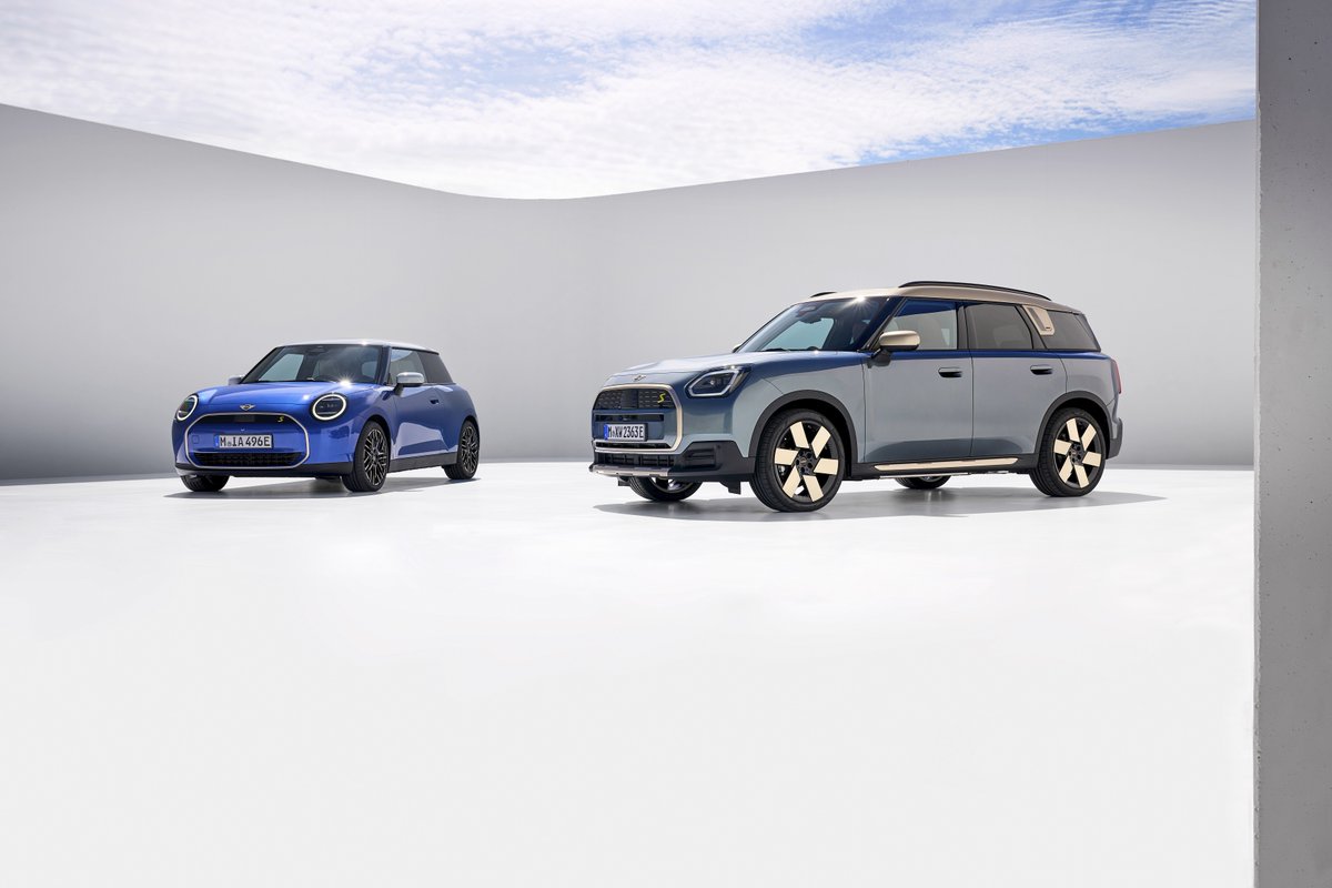 moneycontrolcom's tweet photo. #AutoWithMC | BMW Group Global unveils all-new Mini Cooper, Countryman, Mini Electric and Neu Klasse at IAA (International Motor Show) in Munich.
Take a look📸👇
https://t.co/rv3j70bfJ2
#BMW #InternationalMotorShow #Munich #MunichMotorShow #Germany #Cars #MiniCooper https://t.co/X3tlGXOTpC