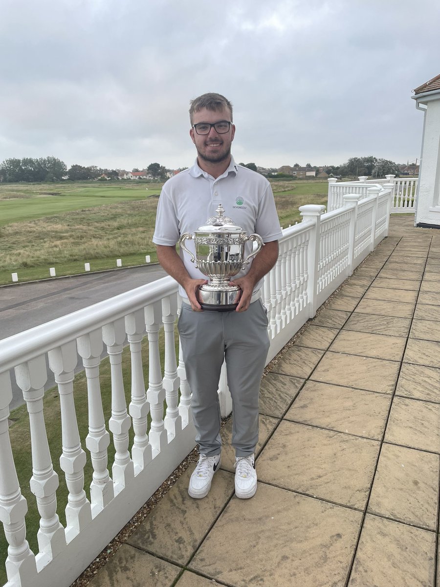 What a week! South east of England links championship 🏆 @GarethJamesGolf @HartpuryUni @hartpurygolf @TivertonGC @DevonGolf